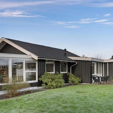 Lovely In With Sauna 度假居