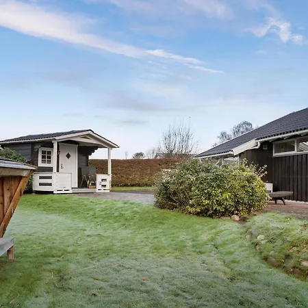 度假居 Lovely In With Sauna