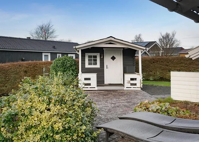 Lovely In With Sauna 別荘 Hejls