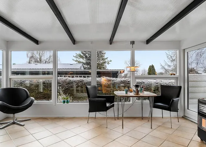 Lovely In With Sauna 別荘